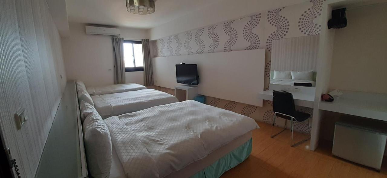 Sky Square Homestay 馬公市 エクステリア 写真