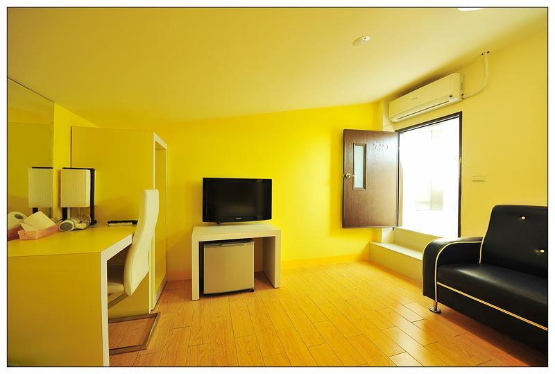 Sky Square Homestay 馬公市 エクステリア 写真